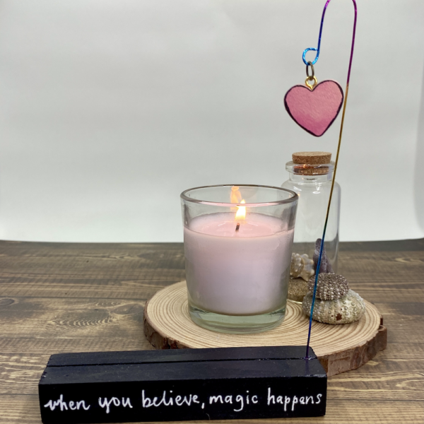 WHEN YOU BELIEVE MAGIC HAPPENS (STAND)