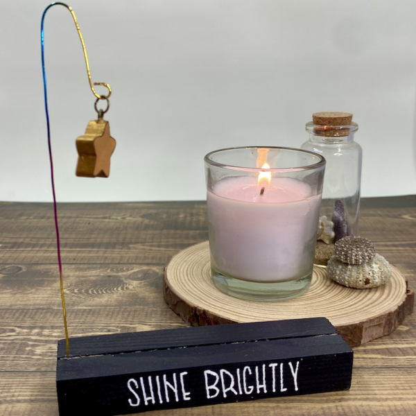 SHINE BRIGHTLY (STAND)